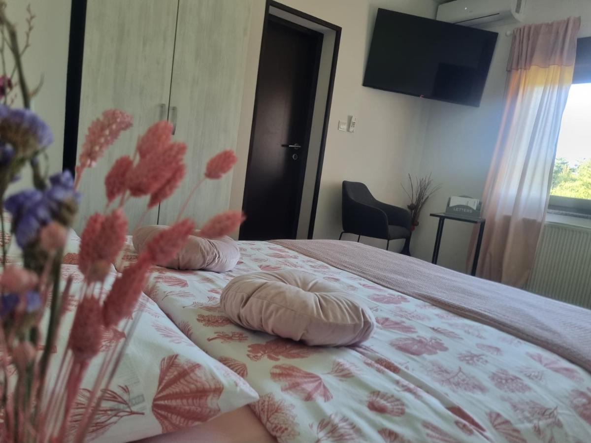 4 Seasons Guest House Rakovica Exterior foto