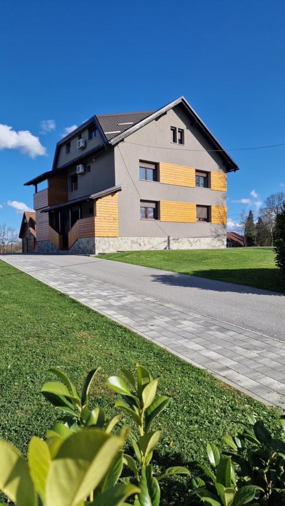 4 Seasons Guest House Rakovica Exterior foto