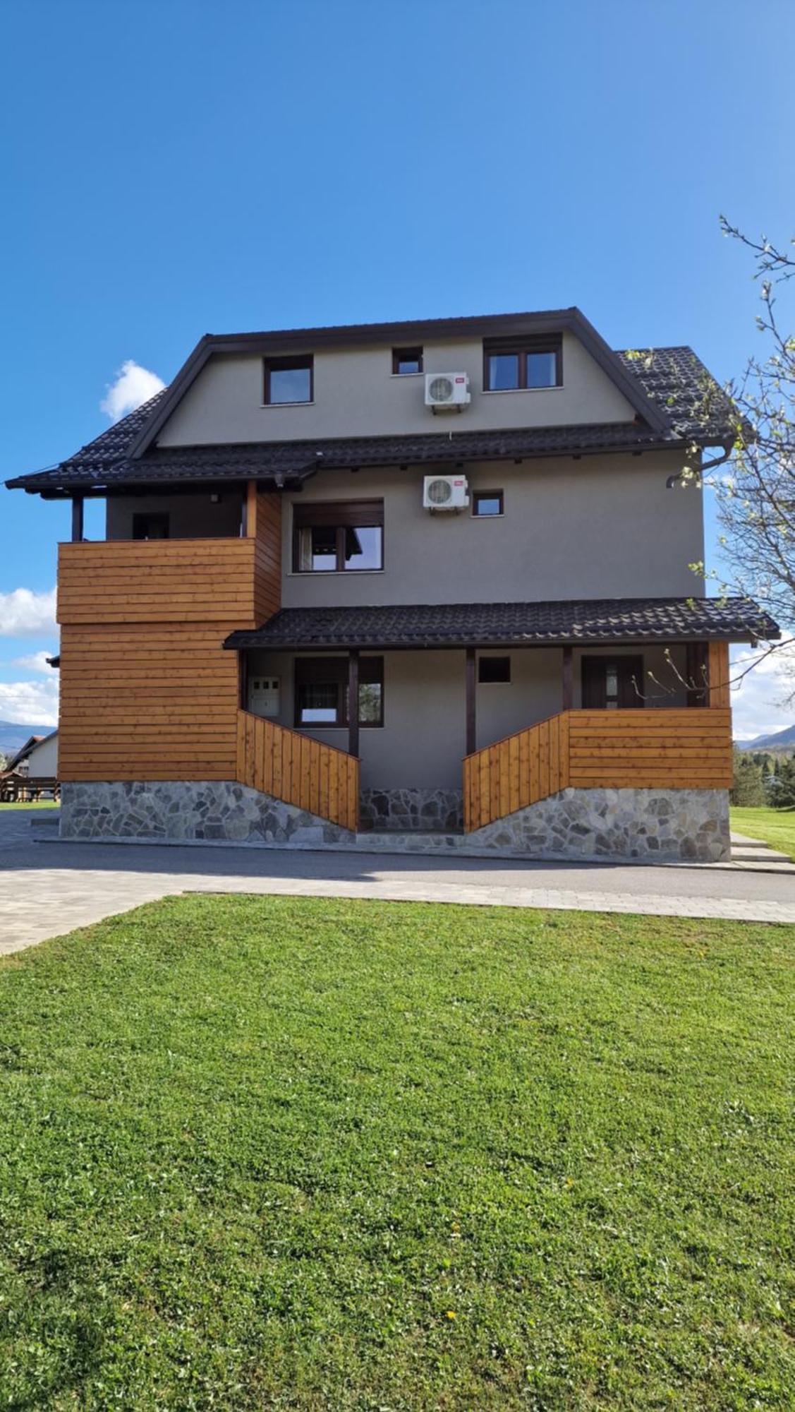 4 Seasons Guest House Rakovica Exterior foto