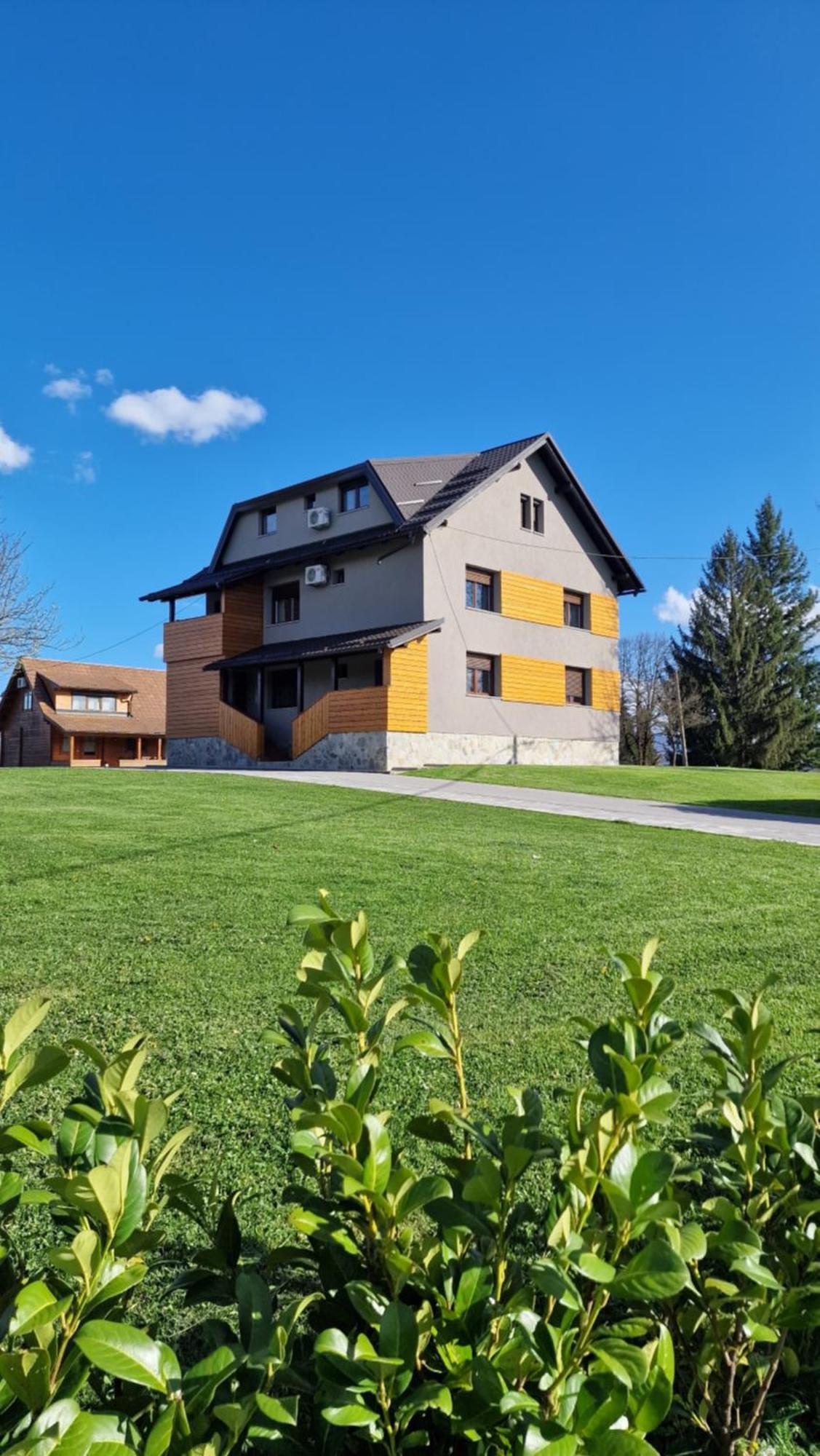 4 Seasons Guest House Rakovica Exterior foto